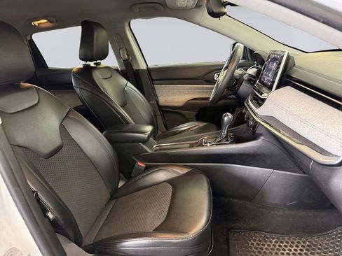 Certified 2022 Jeep Compass Latitude image 17