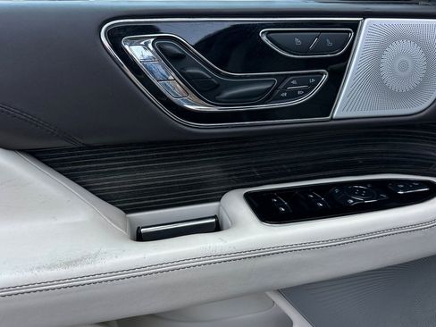 Certified 2023 Lincoln Navigator L Black Label AWD/4WD image 10