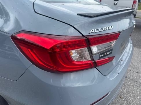 Used 2022 Honda Accord Sport Special Edition image 9