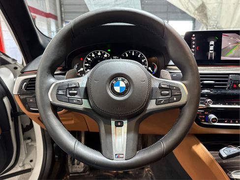 Used 2019 BMW 530i xDrive w/ M Sport Package AWD/4WD image 15