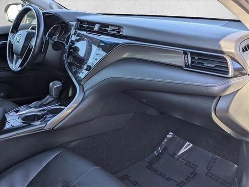 Used 2019 Toyota Camry XSE image 21