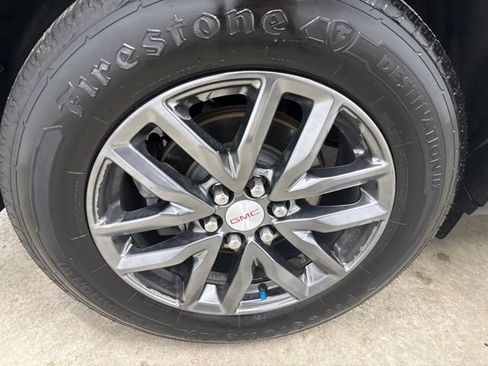 Used 2019 GMC Acadia SLT AWD/4WD image 12