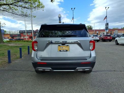 Certified 2024 Ford Explorer XLT w/ Equipment Group 202A AWD/4WD image 7