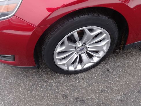 Used 2015 Ford Taurus Limited image 4