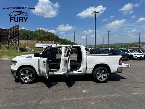 Used 2023 RAM 1500 Big Horn AWD/4WD image 40