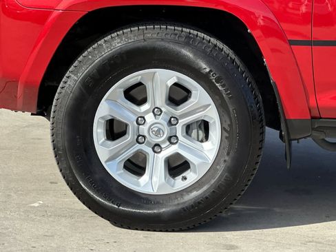 Used 2022 Toyota 4Runner SR5 RWD image 35