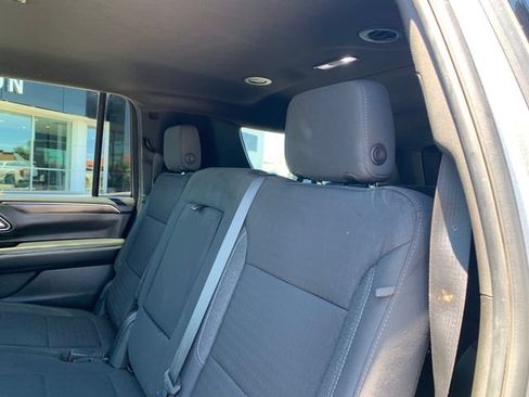 Used 2023 Chevrolet Suburban LS AWD/4WD image 17