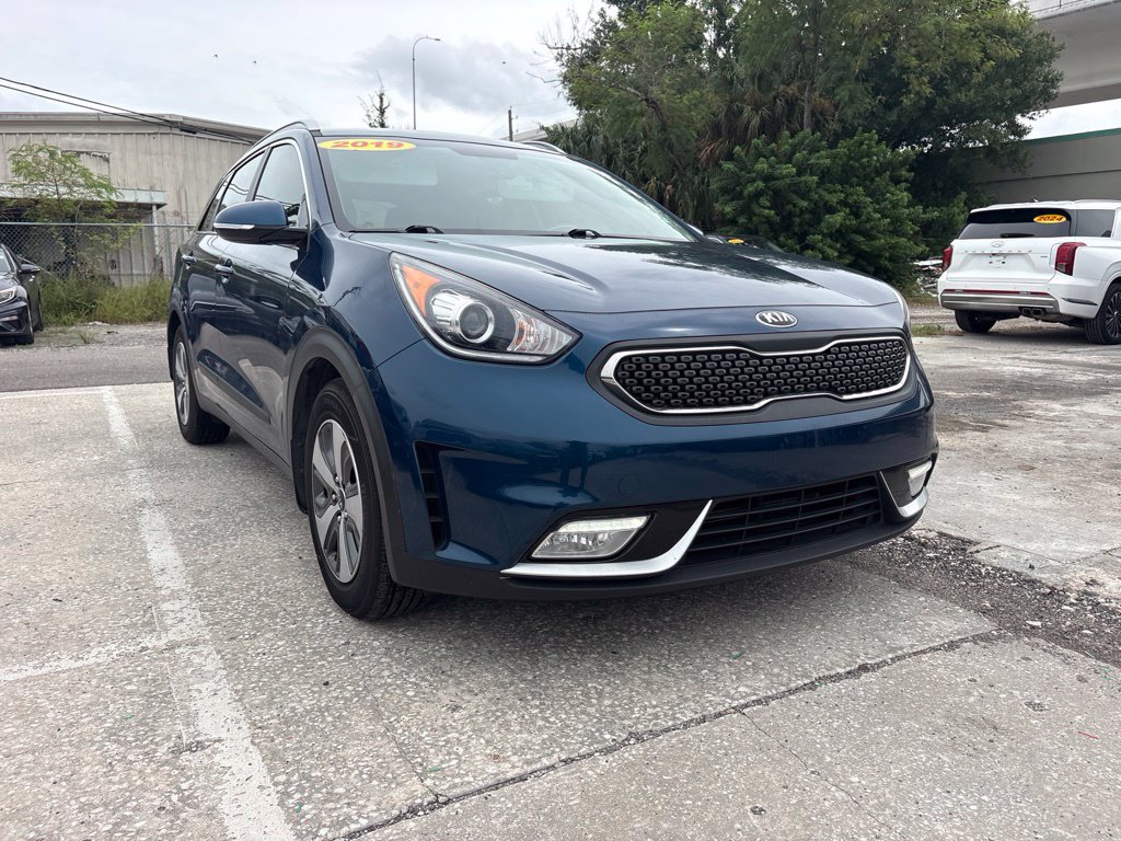 Used 2019 Kia Niro EX FWD image 1