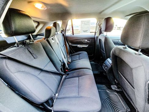 Used 2013 Ford Edge SE image 15