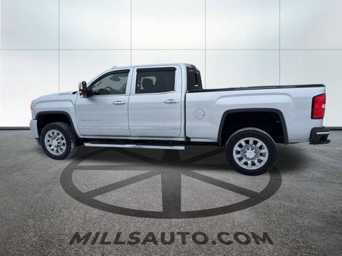 Used 2019 GMC Sierra 2500 Denali w/ Duramax Plus Package image 10