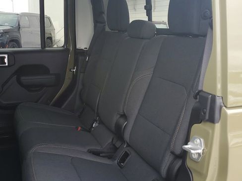 New 2026 Jeep Gladiator Sport image 13