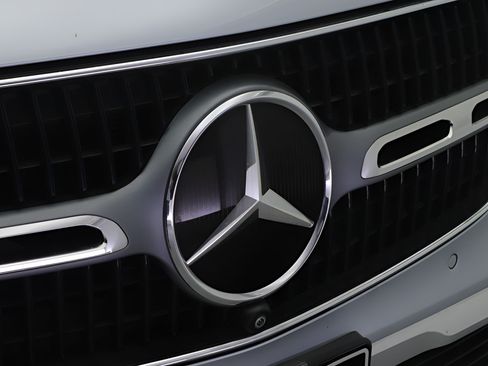 Certified 2023 Mercedes-Benz GLC 300 image 26