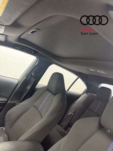 Used 2020 Toyota Corolla SE w/ SE Premium Package FWD image 14