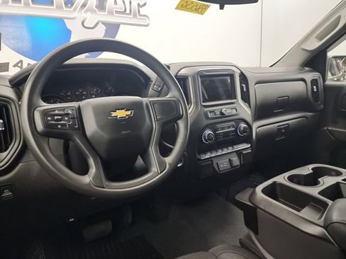 Used 2022 Chevrolet Silverado 1500 Custom image 16