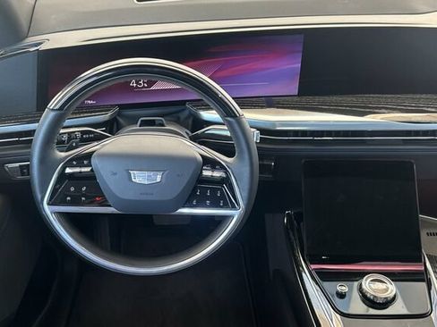 Certified 2025 Cadillac Escalade IQ Sport 1 w/ LPO, ONYX Package AWD/4WD image 14