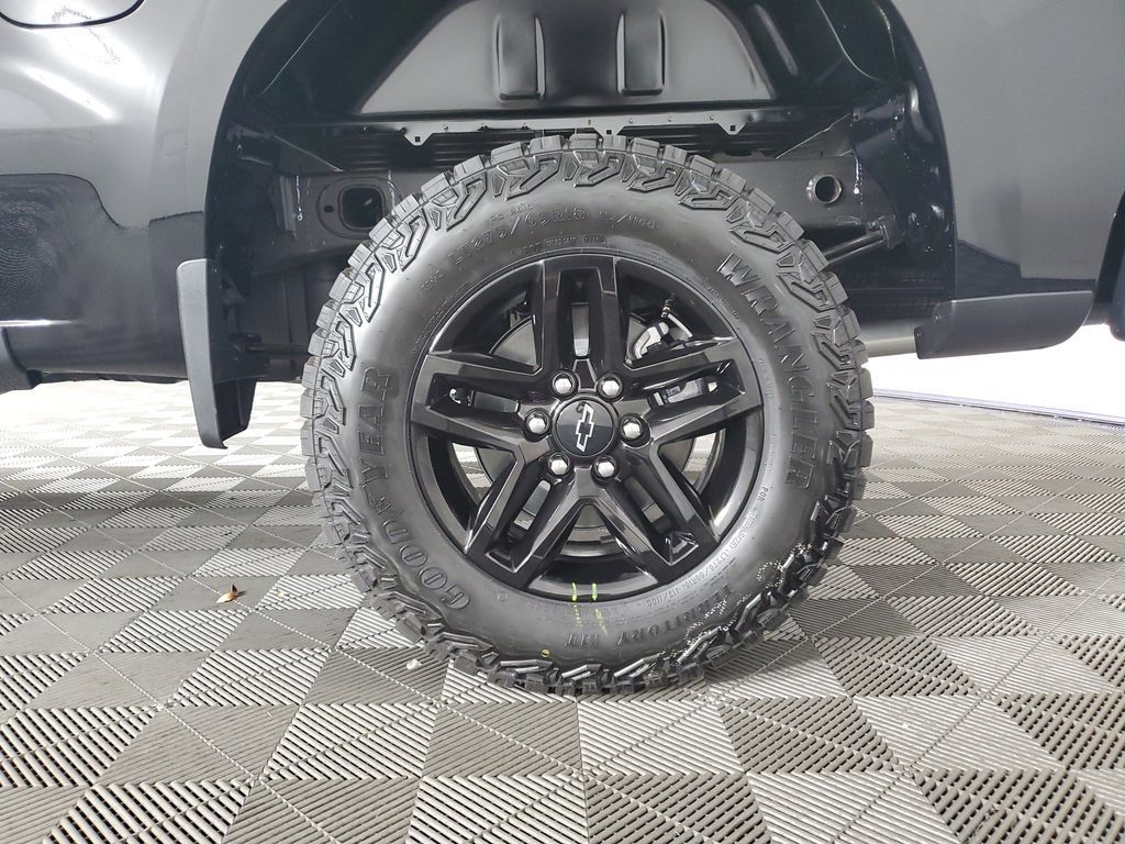 New 2026 Chevrolet Silverado 1500 Custom Trail Boss w/ Midnight Edition AWD/4WD image 28