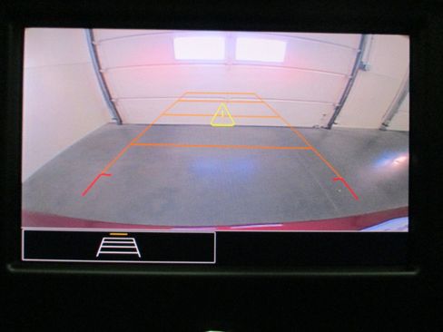 Used 2023 Chevrolet Equinox LT image 22