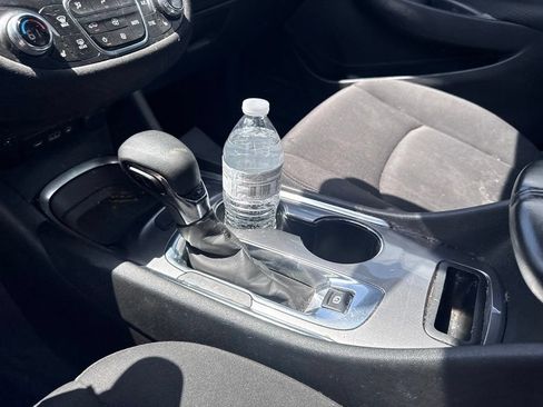 Used 2023 Chevrolet Malibu LT FWD image 25