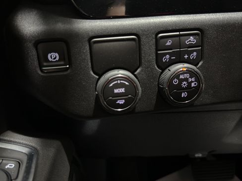 New 2026 Chevrolet Silverado 1500 LTZ w/ LTZ Convenience Package II image 19