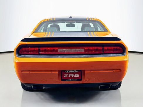 Used 2014 Dodge Challenger R/T w/ Premium Sound Group image 4