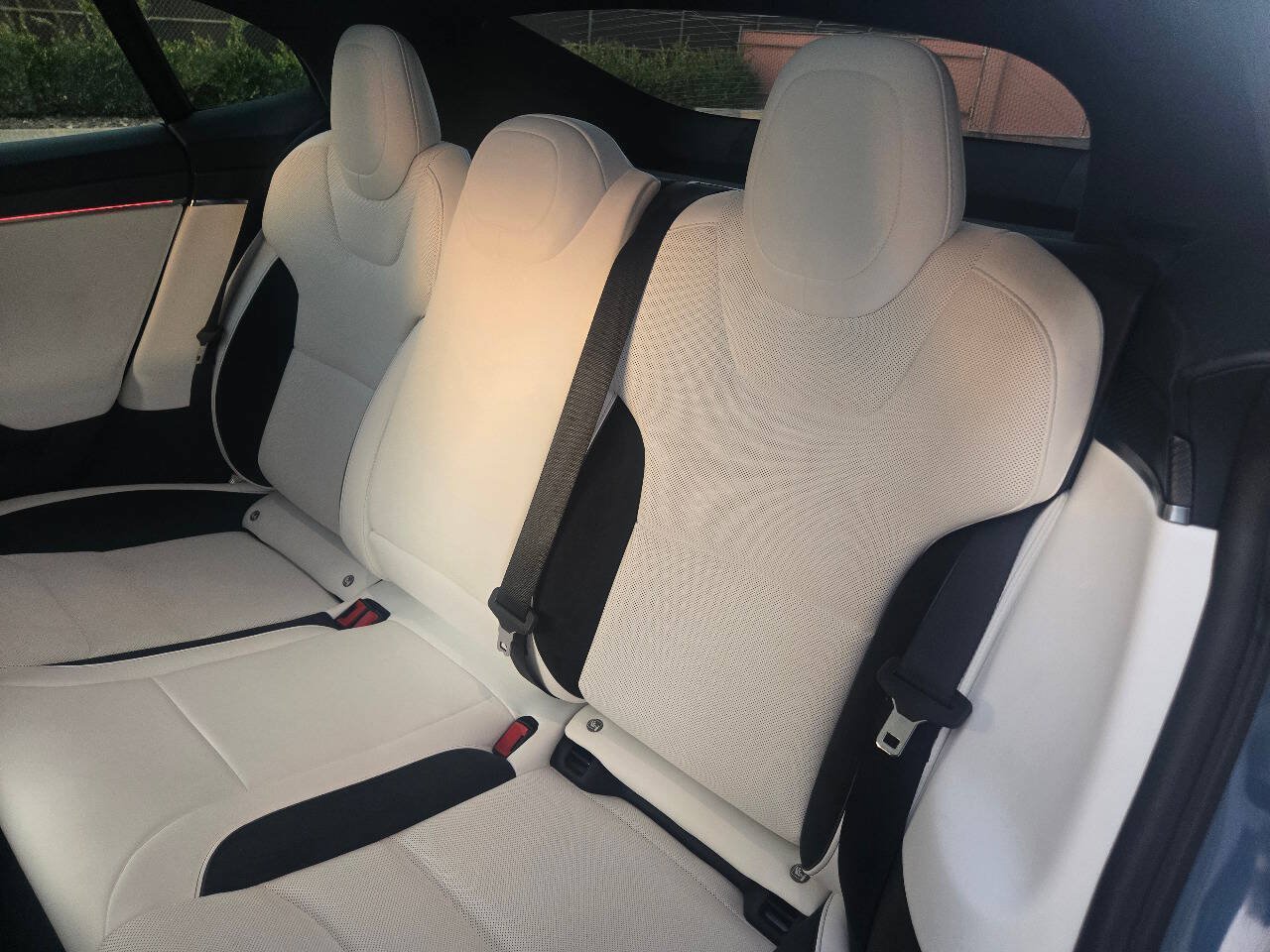 Used 2026 Tesla Model S Plaid AWD/4WD image 23