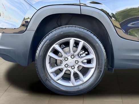 Used 2023 GMC Terrain SLT w/ Infotainment Package II AWD/4WD image 44