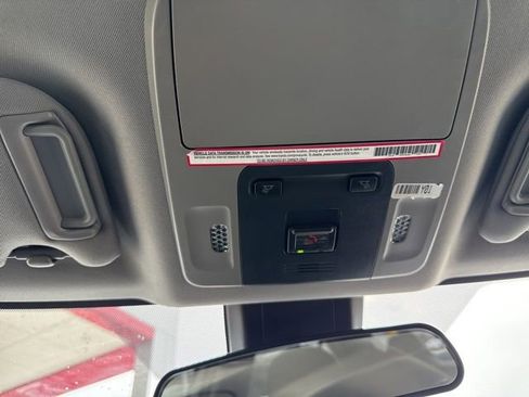 Used 2023 Toyota Camry SE image 35