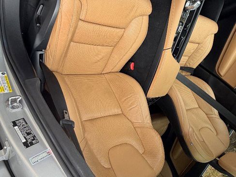 Used 2016 Volvo XC90 T8 Inscription w/ Vision Package image 30