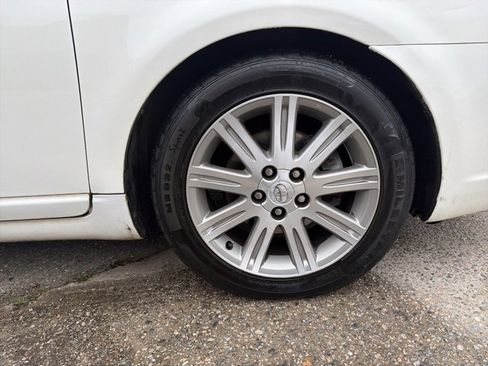 Used 2006 Toyota Avalon Limited image 16