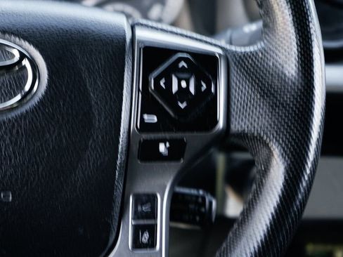 Used 2023 Toyota Tacoma Limited image 23