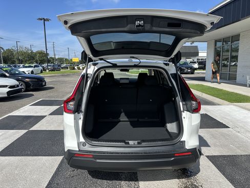 Used 2026 Honda CR-V EX image 5