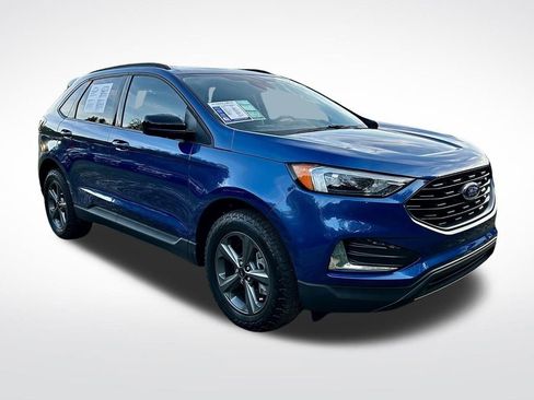 Used 2023 Ford Edge SEL w/ Sport Appearance Package image 3