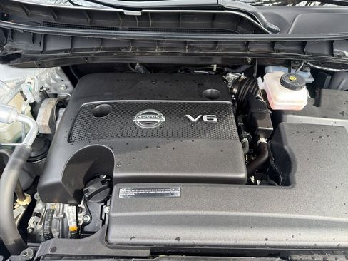 Certified 2024 Nissan Murano SV image 11