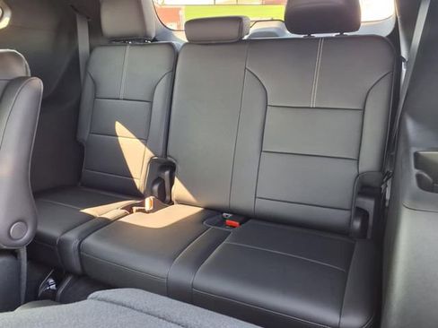 New 2025 GMC Acadia Elevation w/ Elevation Premium Package image 8