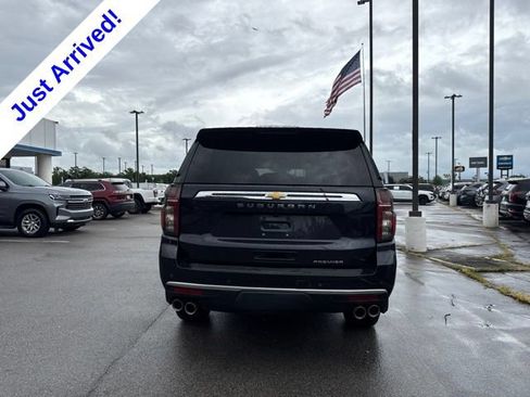 Used 2023 Chevrolet Suburban Premier RWD image 4