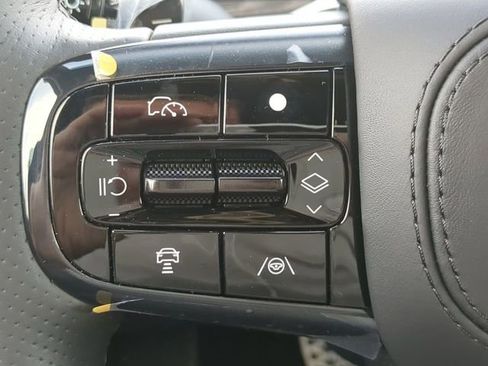 New 2026 Genesis GV80 3.5T e-SC image 24