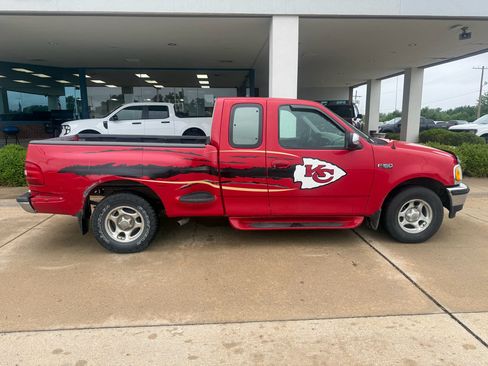 Used 1997 Ford F150 Lariat RWD image 4