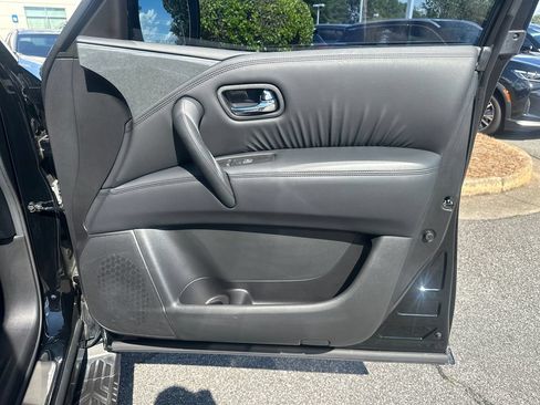 Used 2024 Nissan Armada SL w/ Midnight Edition Package RWD image 12
