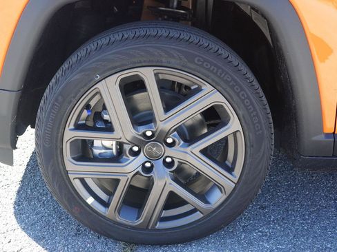 New 2026 Jeep Compass Limited image 24