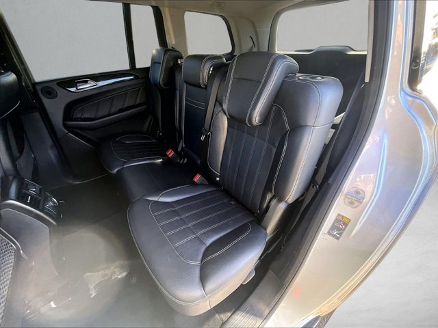 Used 2015 Mercedes-Benz GL 450 4MATIC image 25