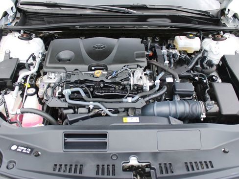 Used 2020 Toyota Avalon XLE w/ Moonroof Package FWD image 30