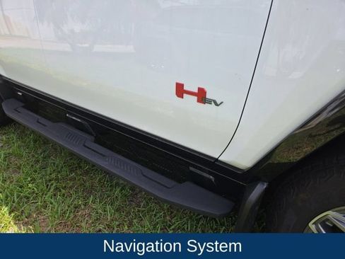 Used 2025 GMC Hummer EV 3X w/ LPO, Sport Package AWD/4WD image 5