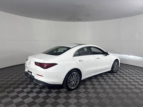 Used 2025 Mercedes-Benz CLA 250 image 4