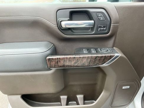 Used 2023 GMC Sierra 3500 Denali w/ Denali Ultimate Package image 24