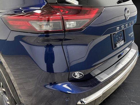 Used 2024 Nissan Rogue Platinum w/ Platinum Premium Package image 34