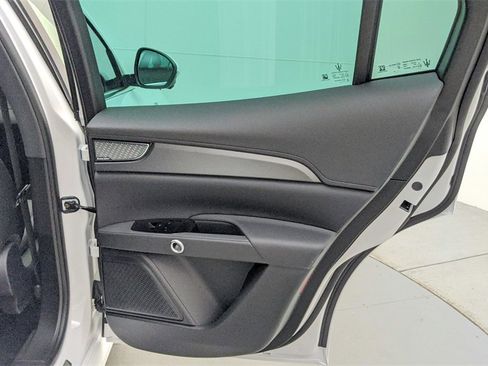 Used 2024 Maserati Grecale GT image 24