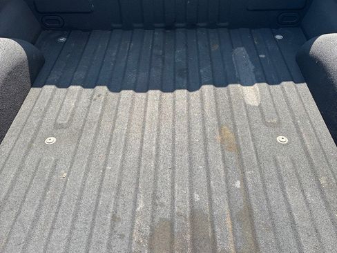 Used 2017 Ford F150 XLT w/ Equipment Group 302A Luxury image 4