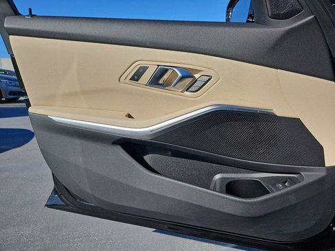 Used 2024 BMW 330i Sedan w/ Convenience Package image 27