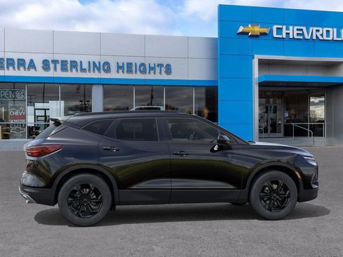 New 2025 Chevrolet Blazer LT w/ Convenience Package image 5