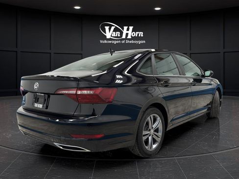 Used 2020 Volkswagen Jetta S image 3